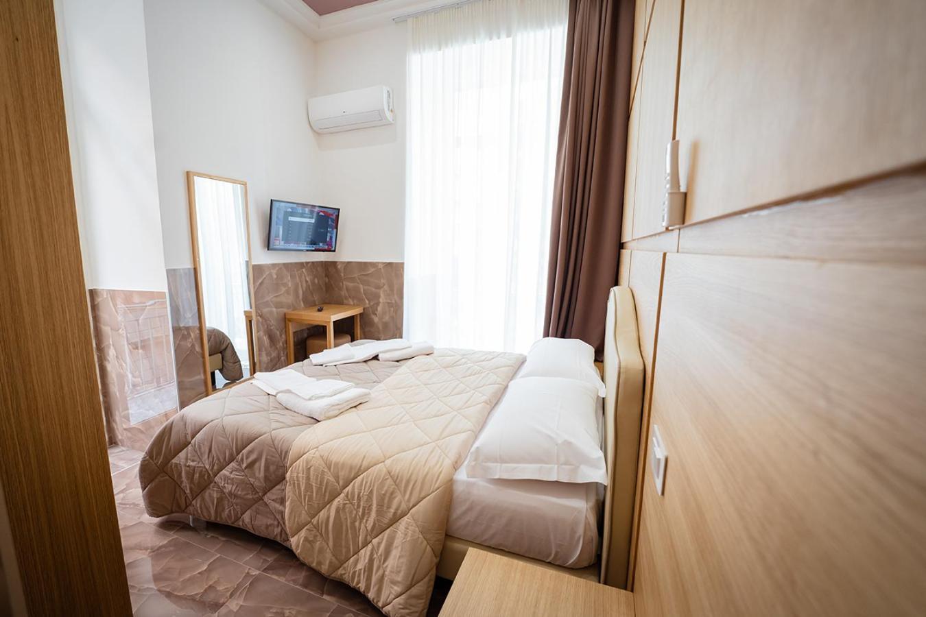 Hr Boutique Porto, Napoli Centro, By Clapa Group Otel Dış mekan fotoğraf
